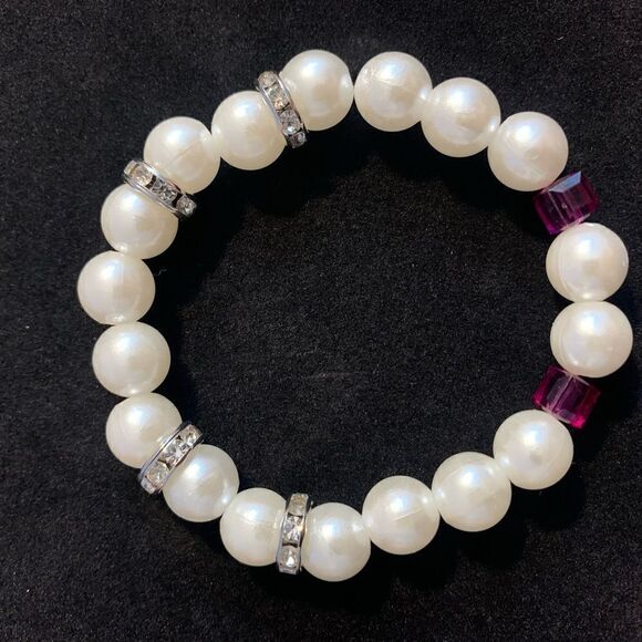 Pearl beaded stretch bracelet - Picture 2 of 3